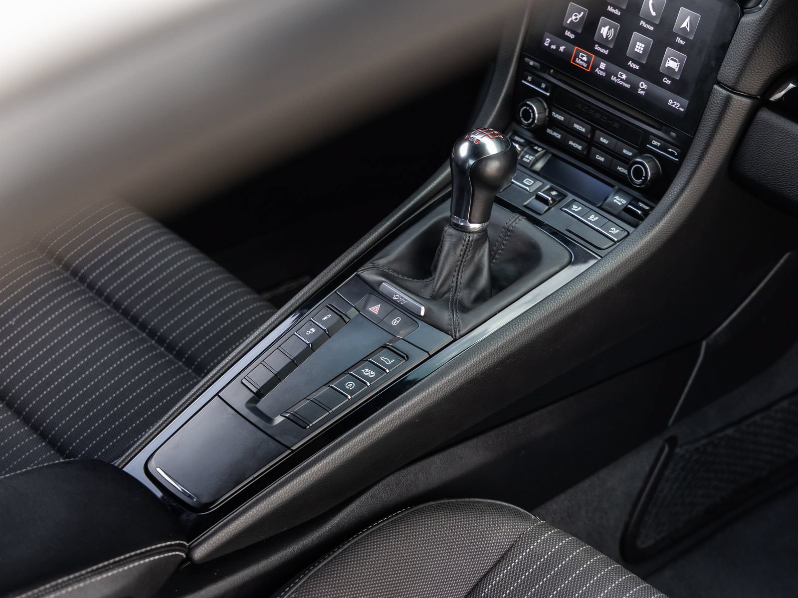 Certified 2018 Porsche 911 Carrera T RWD image 34