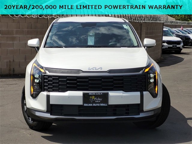 New 2026 Kia Sportage LX image 2