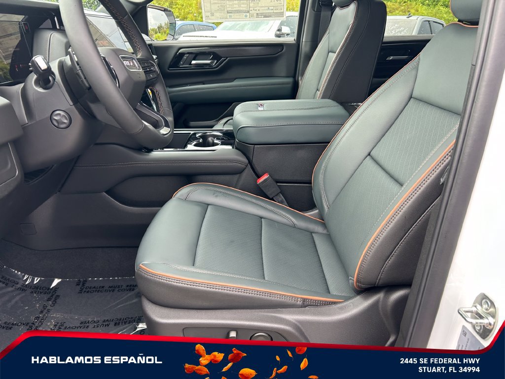 New 2026 GMC Yukon AT4 w/ AT4 Premium Package AWD/4WD image 9