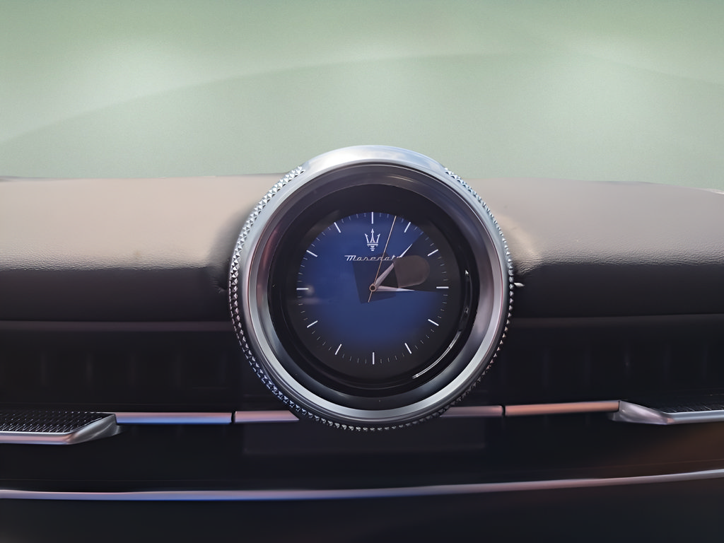 New 2025 Maserati Grecale Modena AWD/4WD image 25