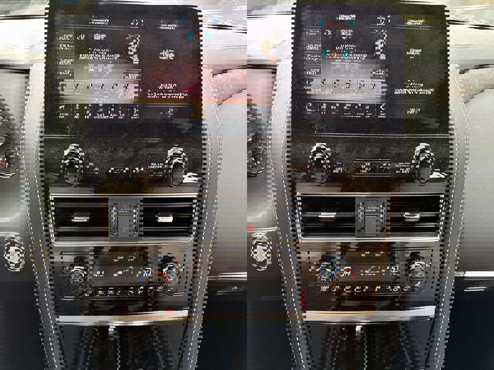 Certified 2024 INFINITI QX80 Premium Select image 29