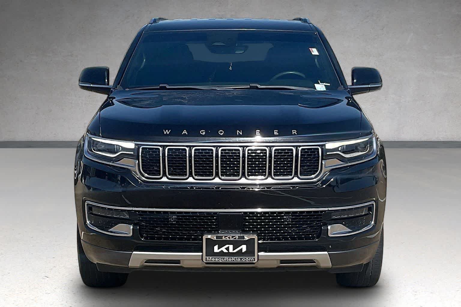 Used 2022 Jeep Wagoneer Series II AWD/4WD image 6