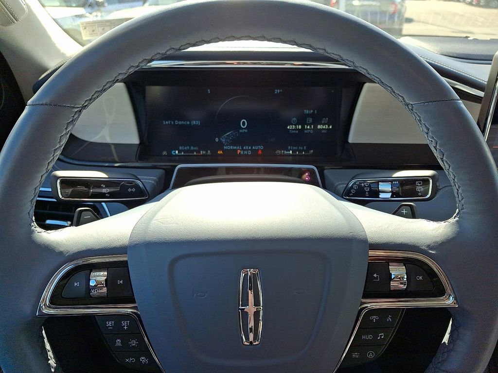 Certified 2024 Lincoln Navigator Black Label image 21