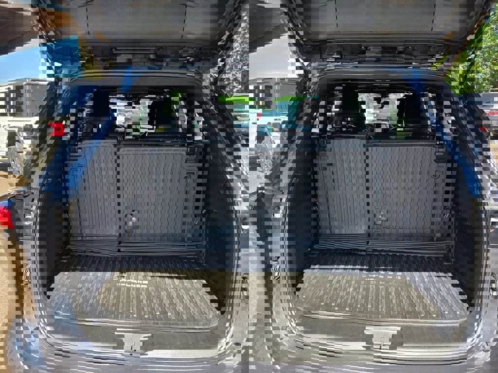 Used 2021 Toyota Highlander XSE image 27