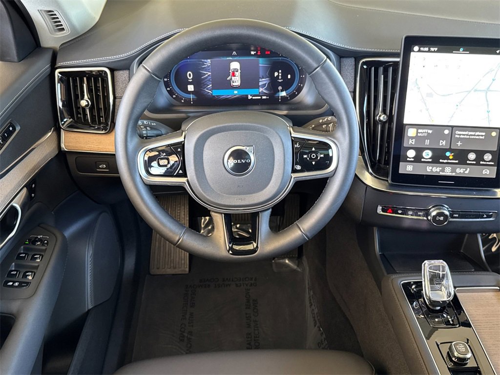 Certified 2025 Volvo XC90 B6 Plus image 13