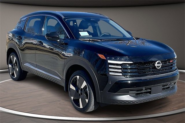 New 2026 Nissan Kicks SR image 2