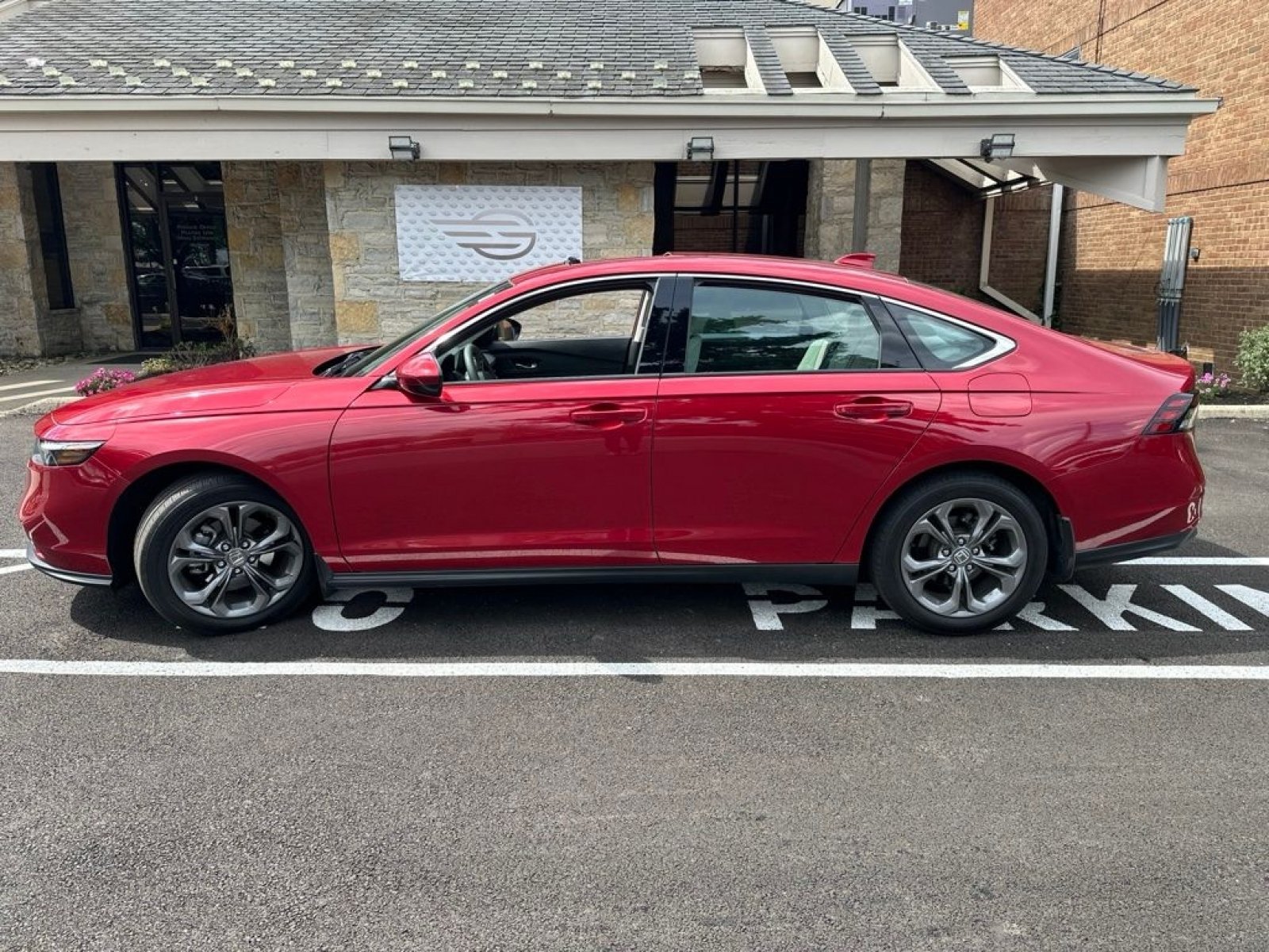 Certified 2024 Honda Accord EX image 12