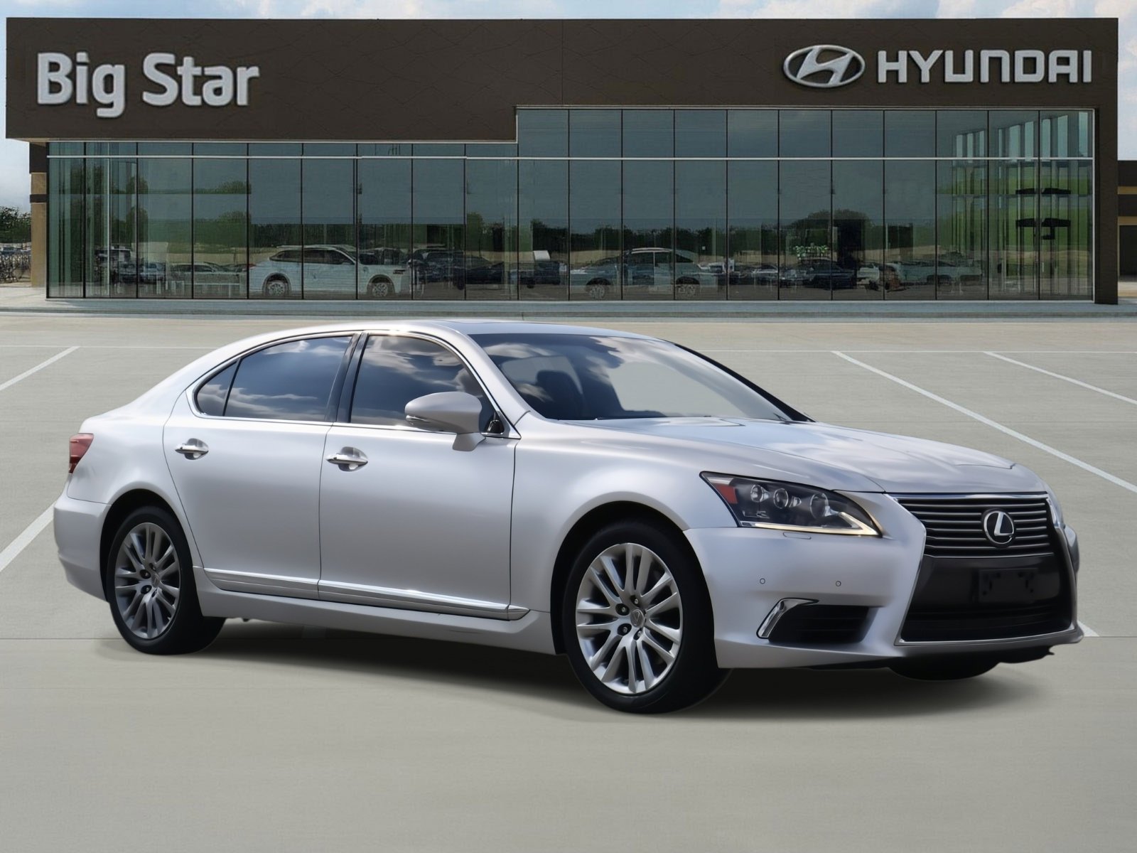 Used 2013 Lexus LS 460 L w/ Preferred Accessory Package image 6