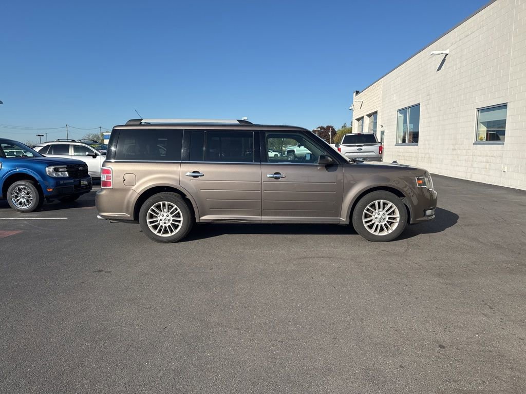 Used 2019 Ford Flex SEL w/ Equipment Group 202A AWD/4WD image 4