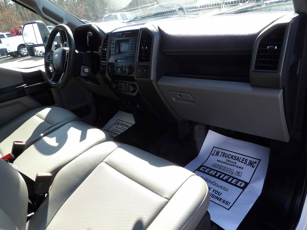 Used 2022 Ford F350 XL w/ Power Equipment Group image 42