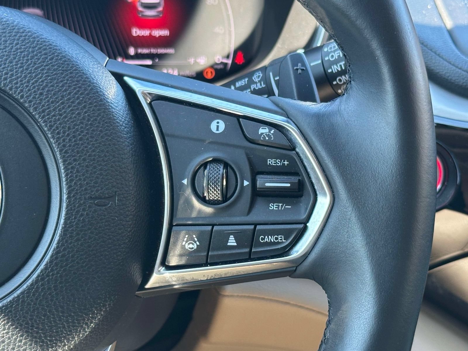 Certified 2025 Acura MDX SH-AWD image 24