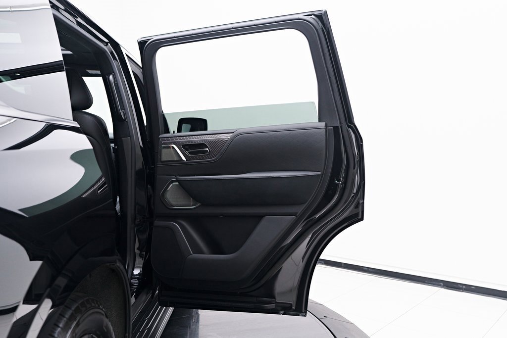 Used 2025 INFINITI QX80 Autograph w/ Autograph Exterior Package image 36