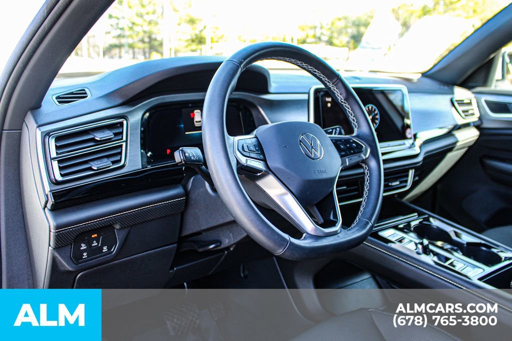 Used 2024 Volkswagen Atlas Cross Sport SE image 30