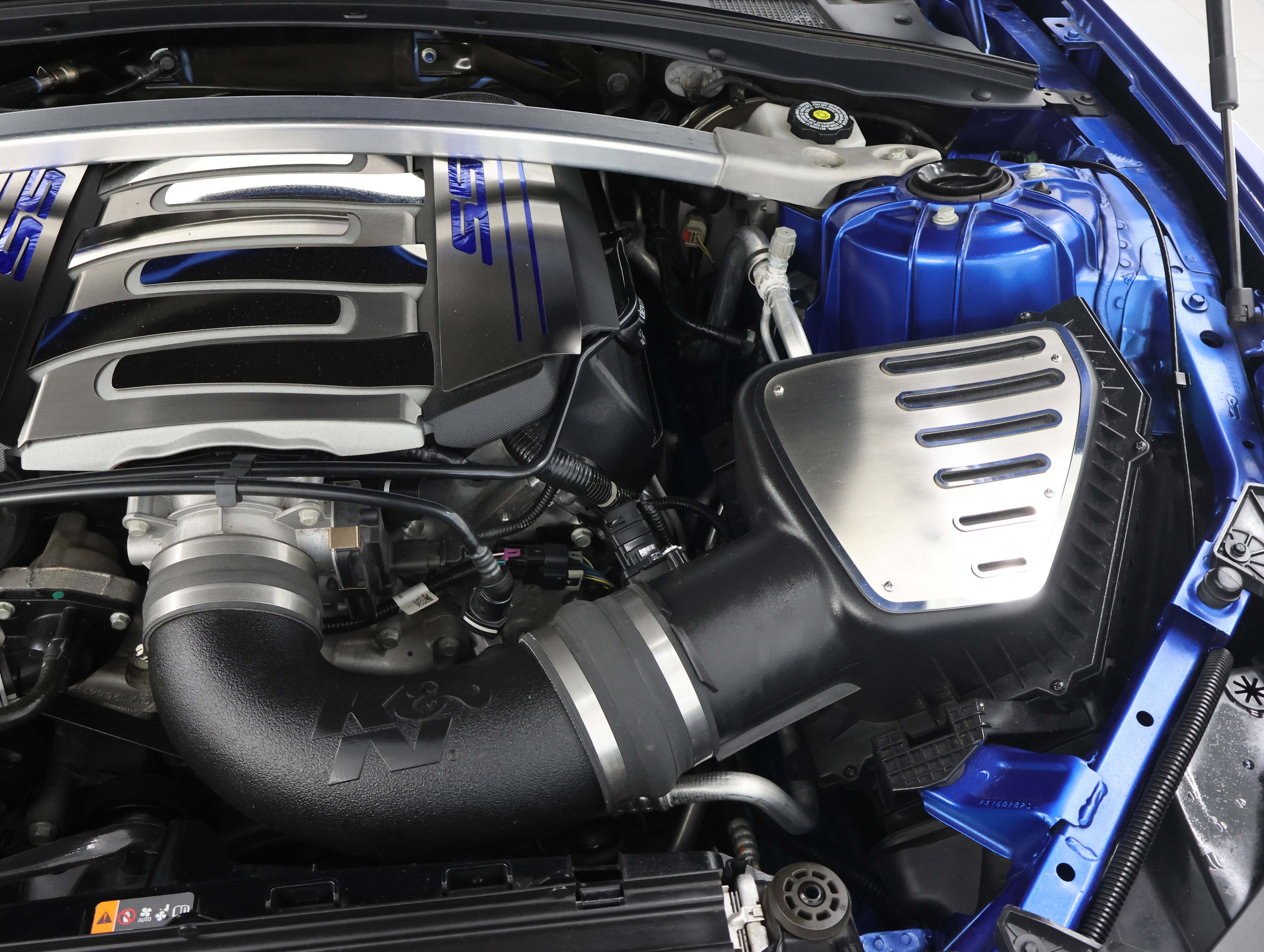 Used 2018 Chevrolet Camaro SS w/ LPO, Ground Effects Package RWD image 17