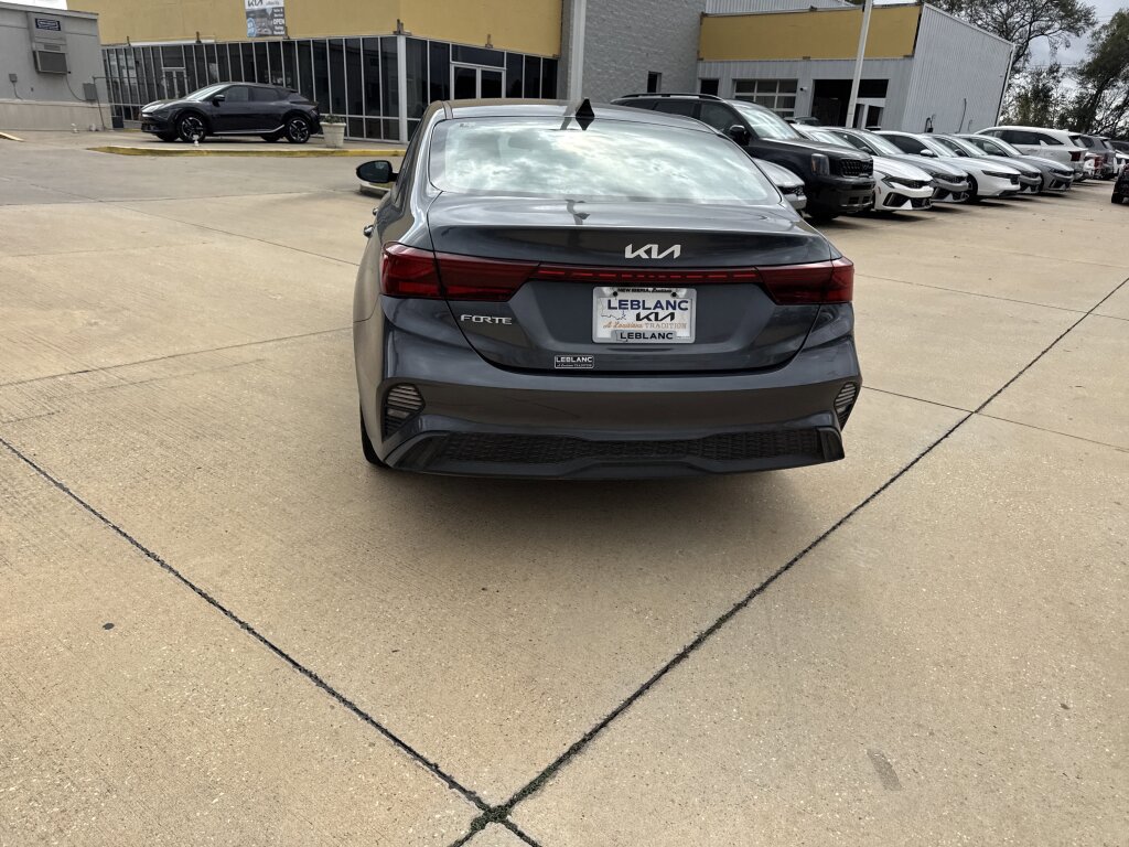 Certified 2024 Kia Forte LXS w/ LXS Technology Package FWD image 18