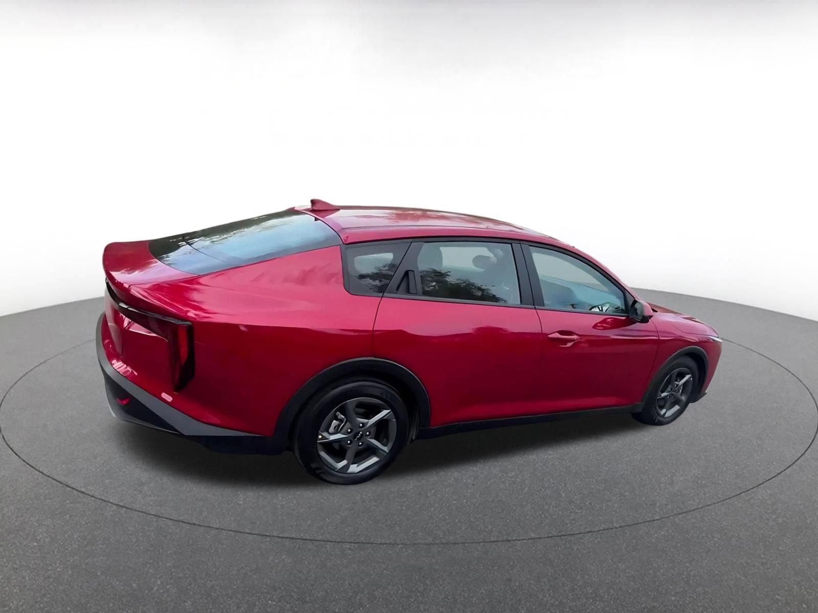 Used 2025 Kia K4 LXS image 14