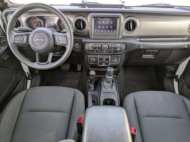 Certified 2023 Jeep Gladiator Sport AWD/4WD image 9