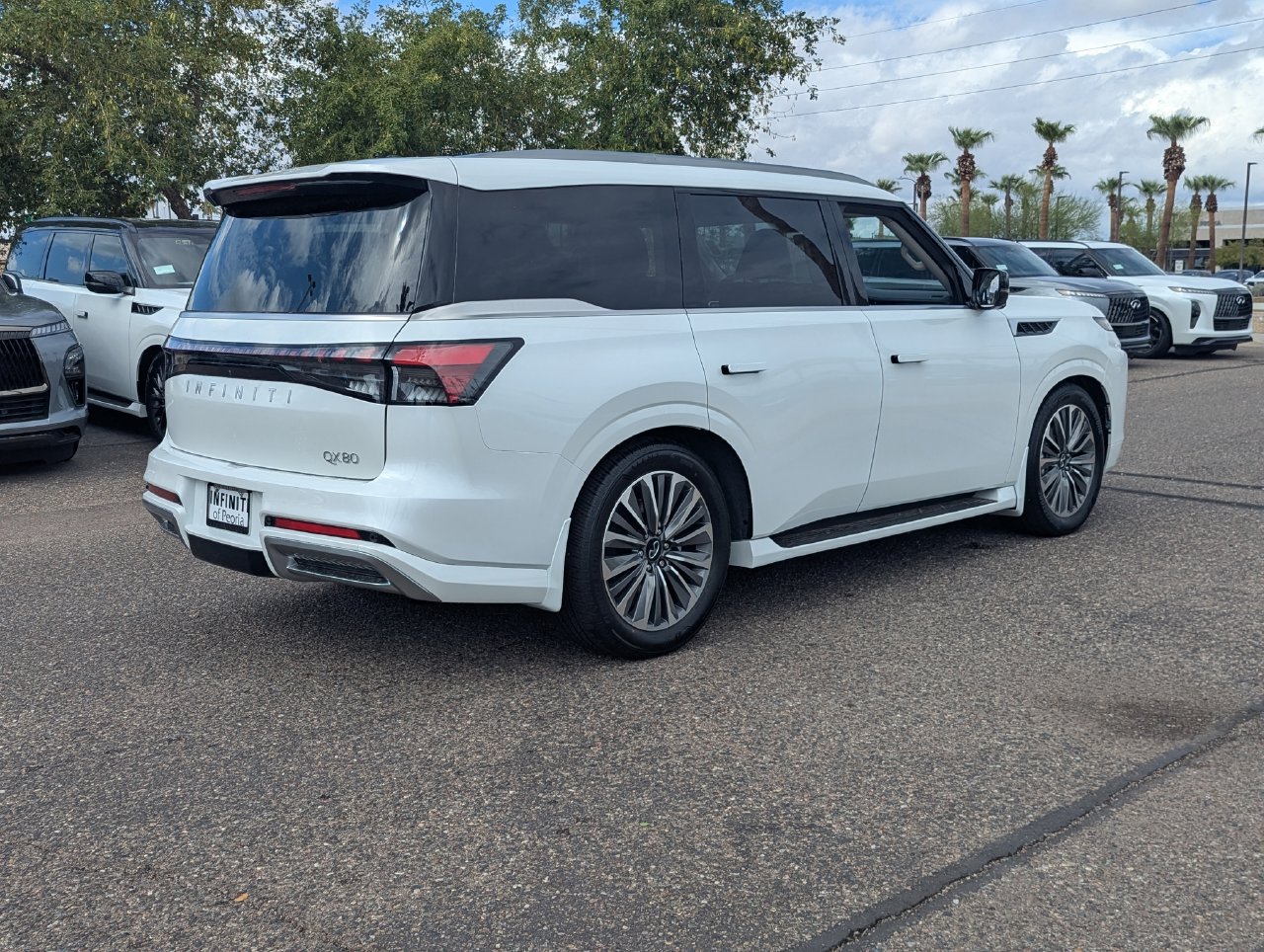 New 2027 INFINITI QX80 Luxe RWD image 5