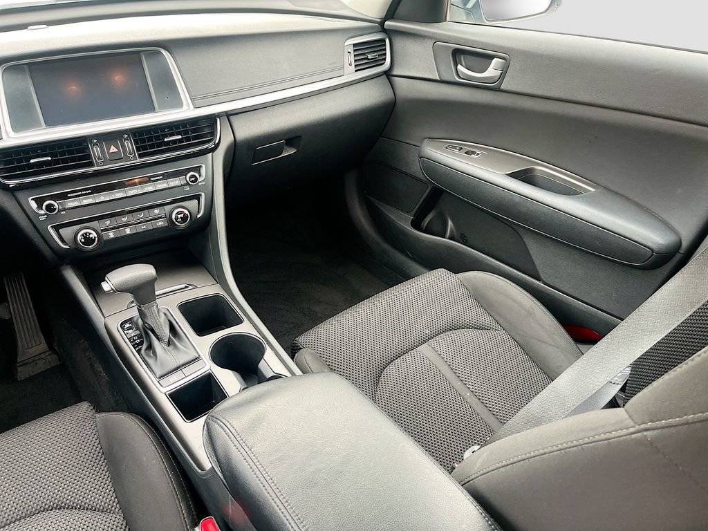 Used 2020 Kia Optima LX FWD image 23