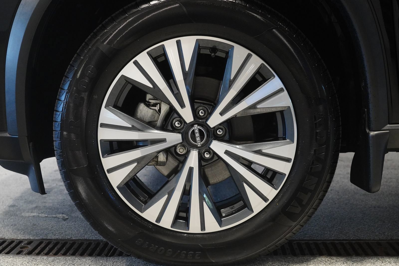 Used 2023 Nissan Rogue SV w/ SV Premium B Package AWD/4WD image 8