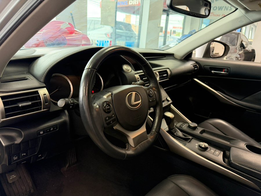 Used 2015 Lexus IS 250 w/ Premium Package RWD image 23