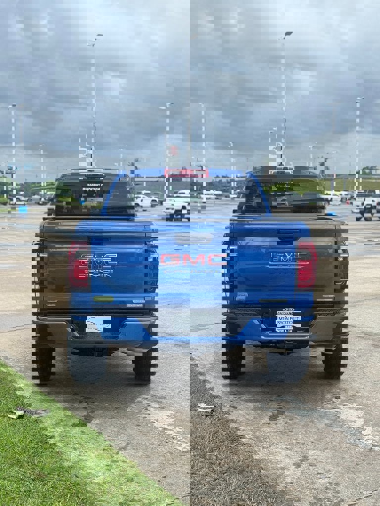 New 2025 GMC Canyon Elevation image 7