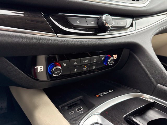Used 2023 Buick Enclave Essence w/ Experience Buick Package FWD image 20
