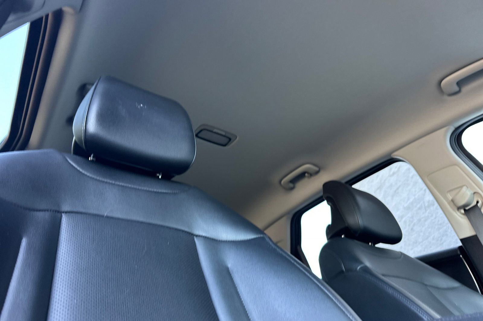 Used 2024 Kia Sportage EX FWD image 14