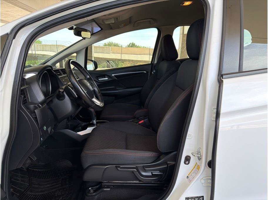 Used 2018 Honda Fit Sport image 10
