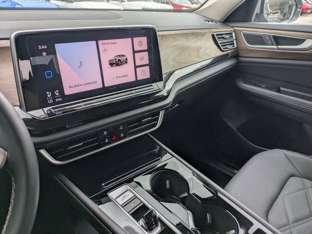 Used 2026 Volkswagen Atlas SE FWD image 23