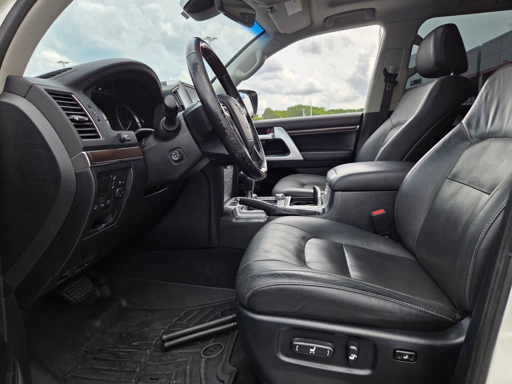 Used 2019 Toyota Land Cruiser AWD/4WD image 5
