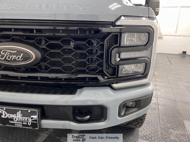 Used 2025 Ford F250 Lariat w/ Lariat Ultimate Package image 11
