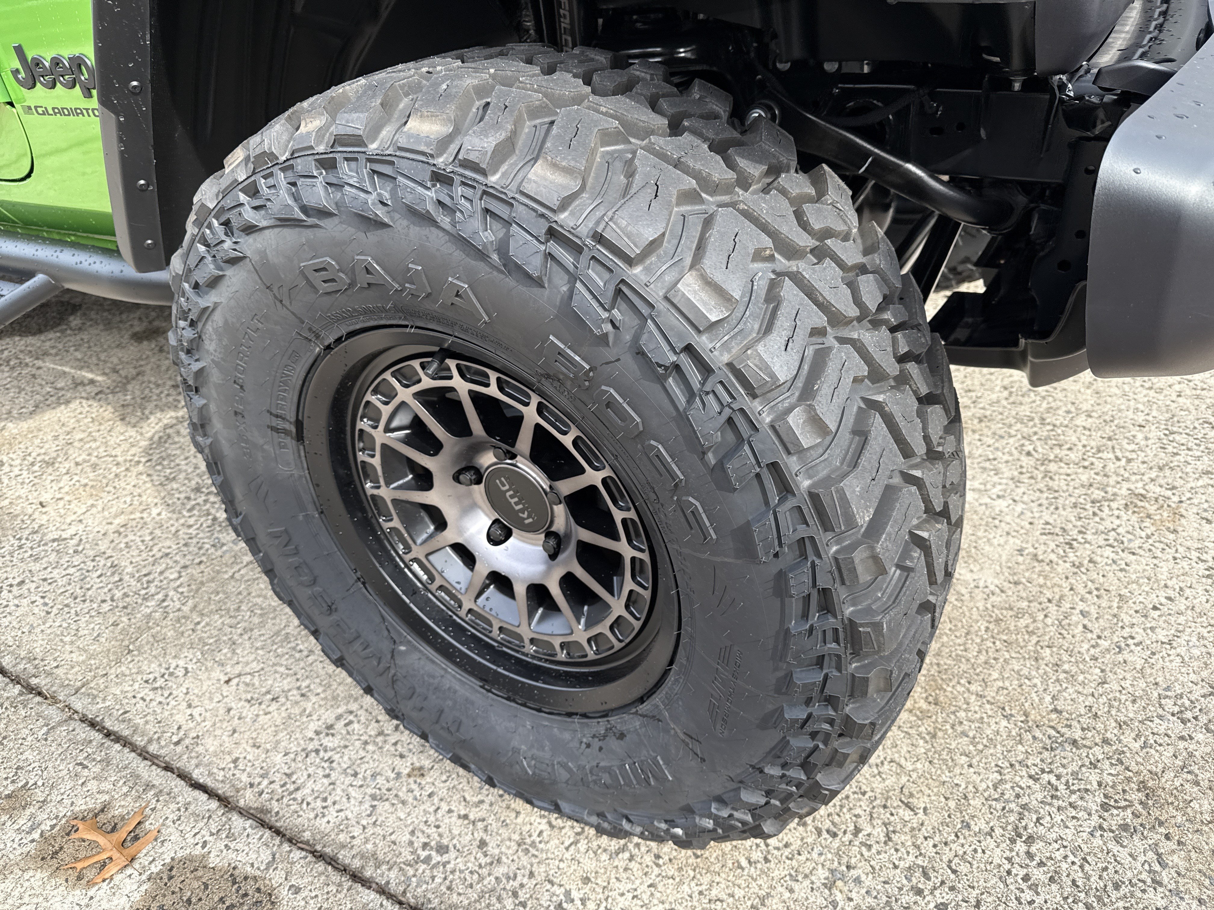 New 2025 Jeep Gladiator Sport w/ Premium Package AWD/4WD image 15
