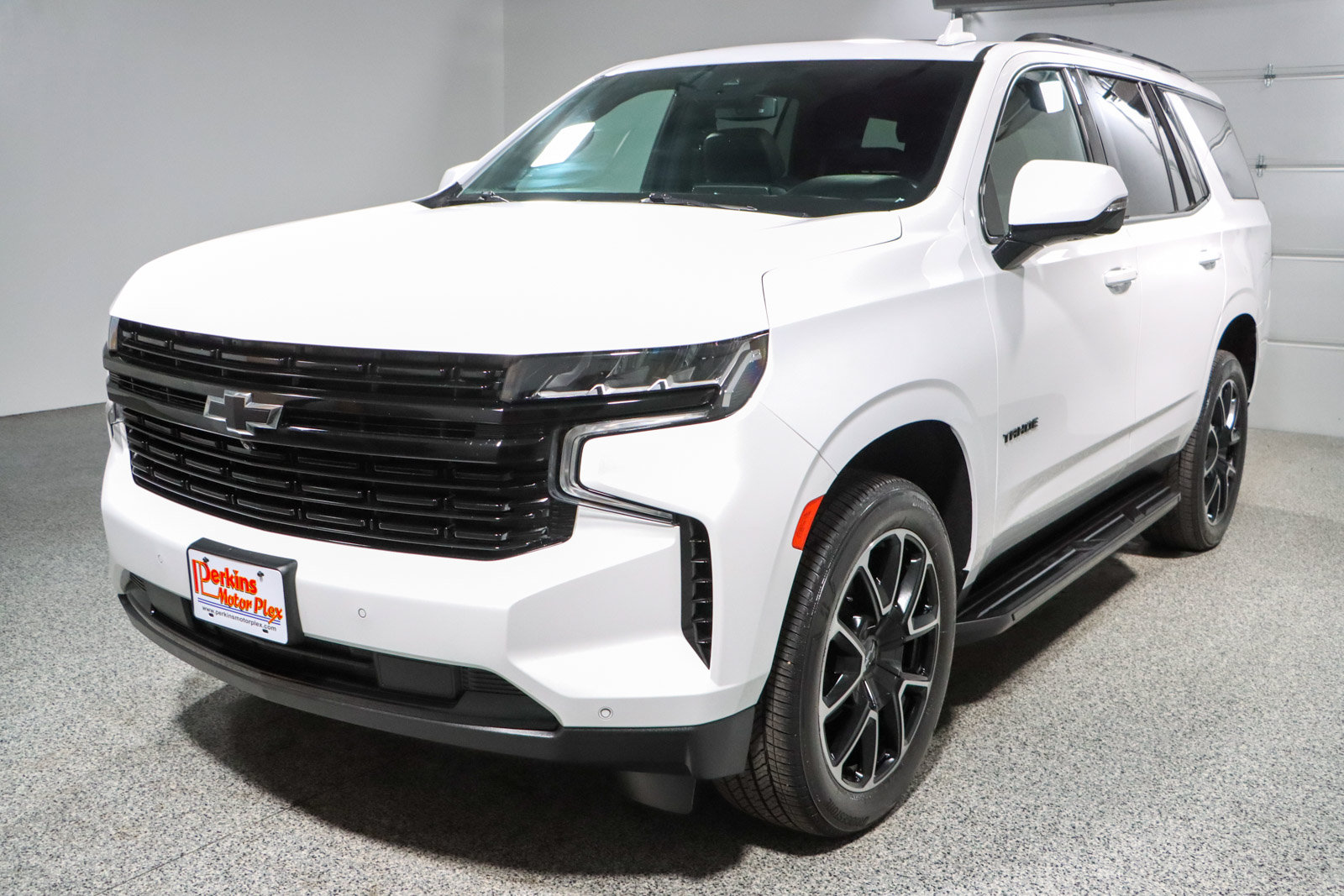 Used 2024 Chevrolet Tahoe RST w/ Luxury Package RWD image 37