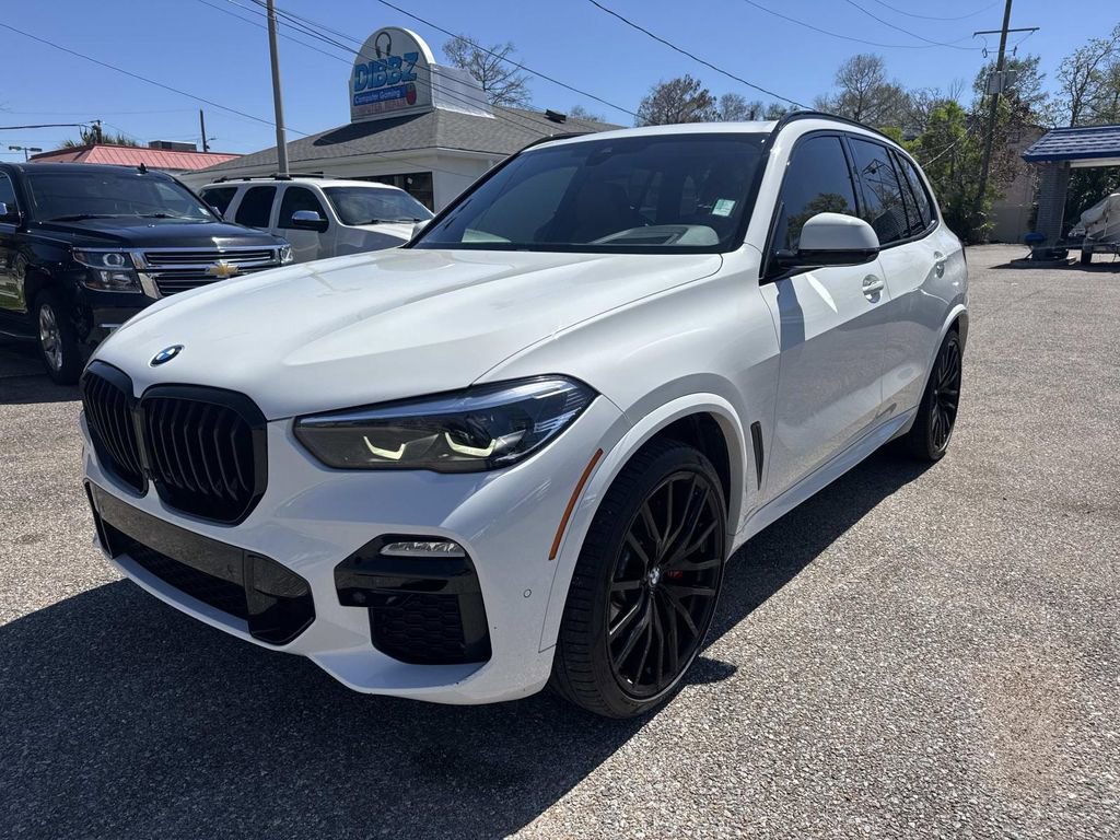 Used 2021 BMW X5 sDrive40i w/ M Sport Package image 3