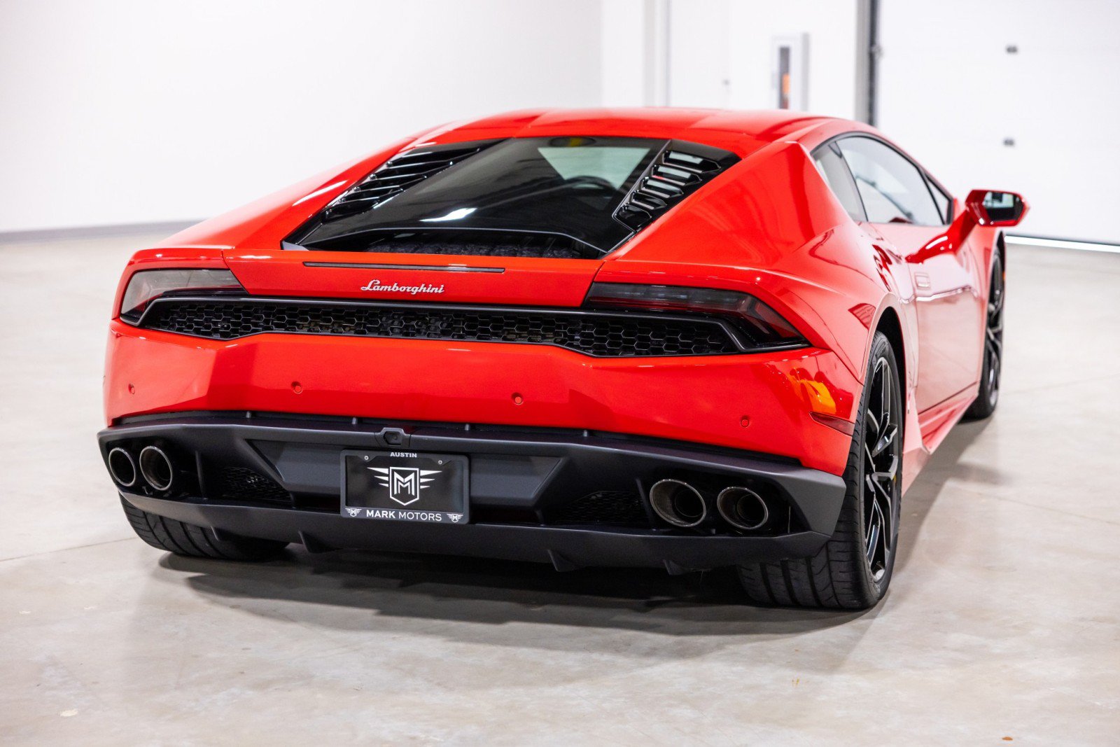 Used 2015 Lamborghini Huracan LP 610-4 AWD/4WD image 9