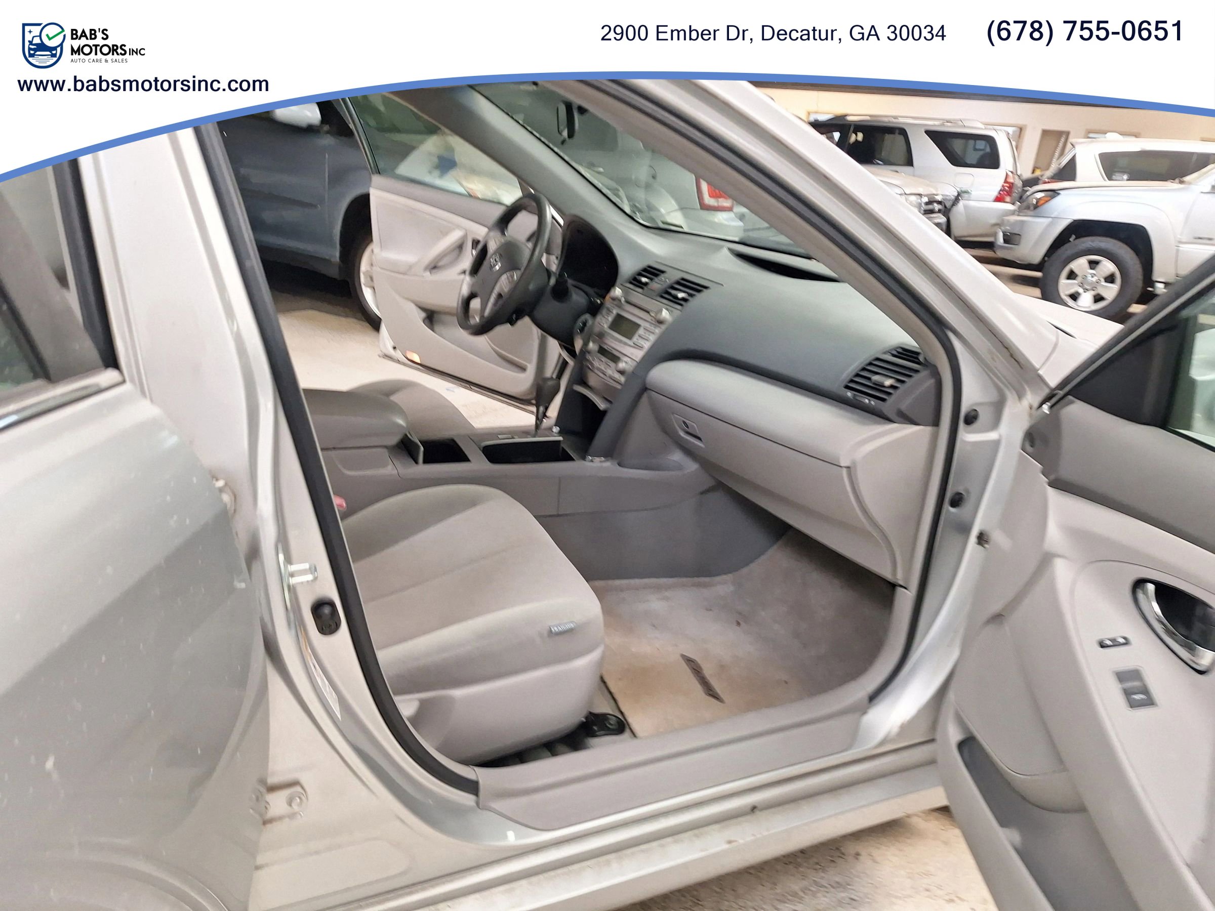 Used 2011 Toyota Camry Hybrid image 21