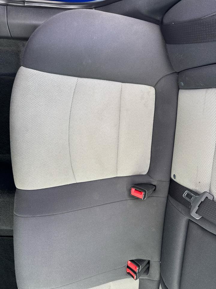 Used 2013 Chevrolet Cruze LS FWD image 17
