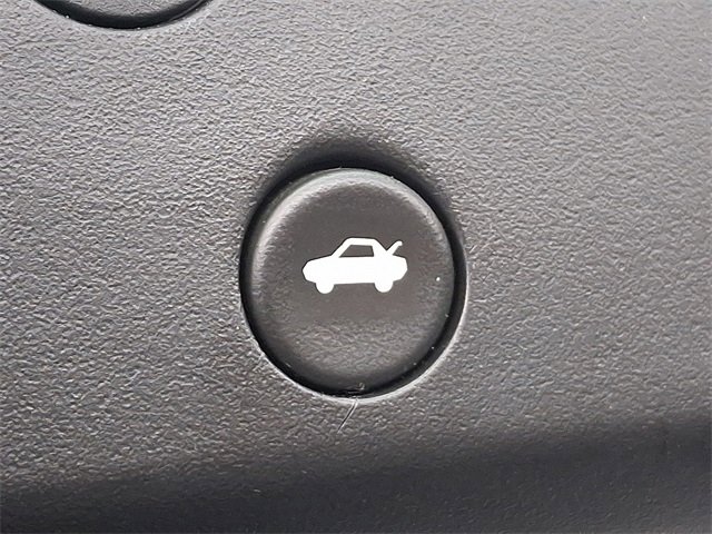 Used 2009 Saturn Sky w/ Premium Trim Package image 25