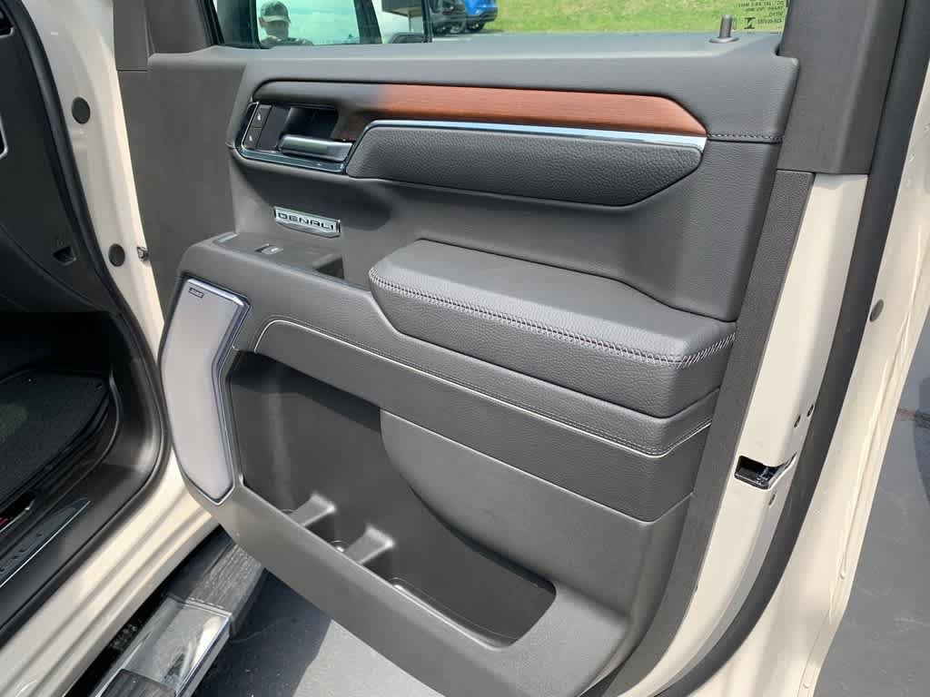 Used 2026 GMC Sierra 1500 Denali w/ Technology Package AWD/4WD image 17