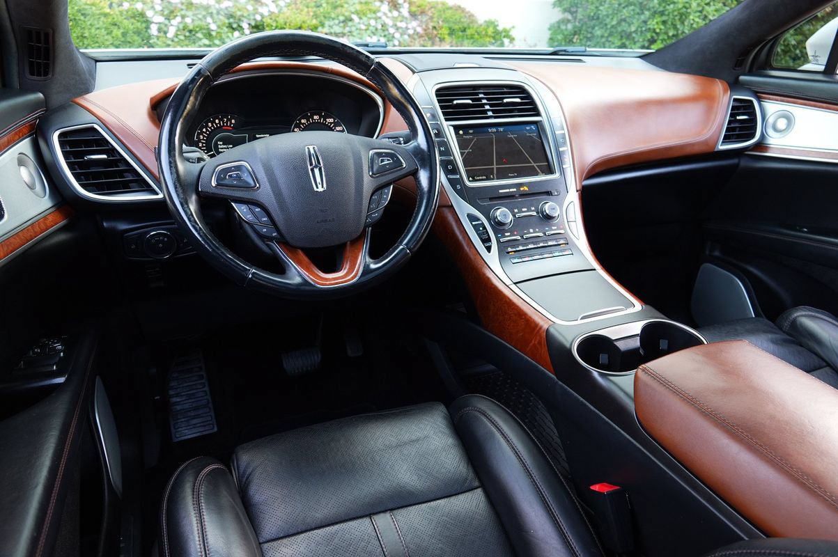 Used 2017 Lincoln MKX Black Label AWD/4WD image 5