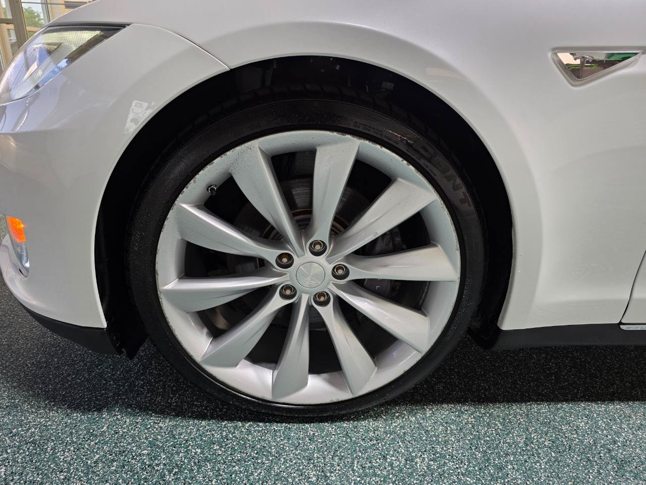 Used 2012 Tesla Model S Signature Performance RWD image 12