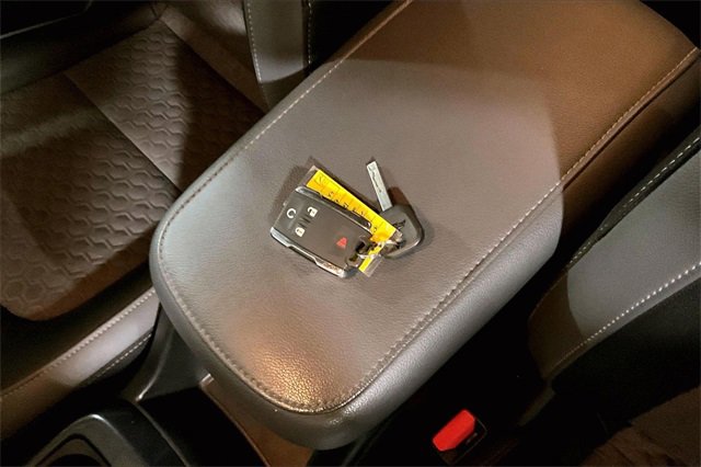 Used 2017 Chevrolet Colorado Z71 image 30