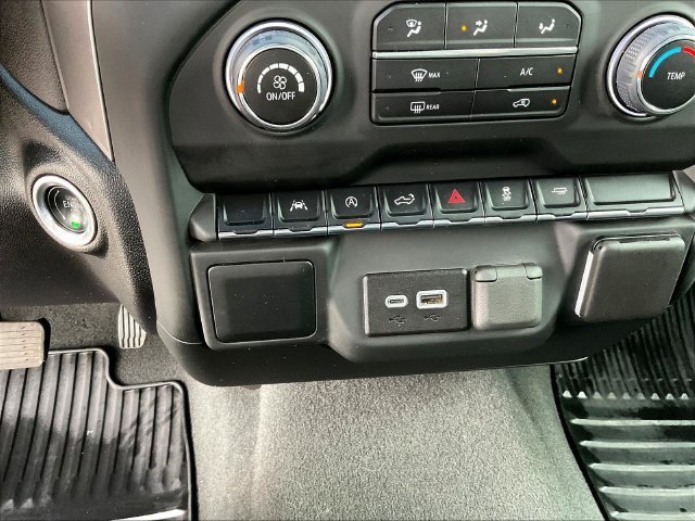 Certified 2024 Chevrolet Silverado 1500 Custom w/ Turbomax Blackout Package RWD image 19