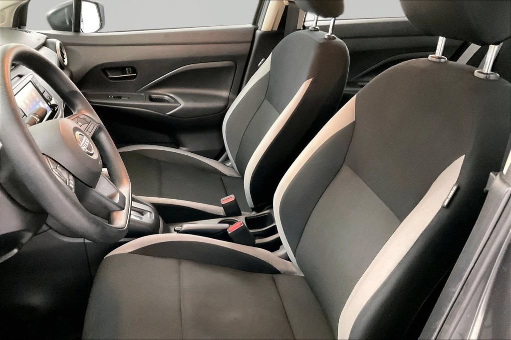 Used 2025 Nissan Versa S w/ Trunk Package FWD image 17