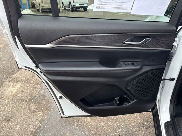 Used 2023 Jeep Grand Cherokee L Limited image 7