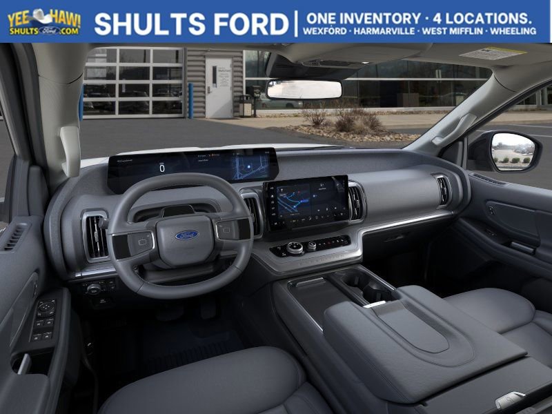 New 2026 Ford Expedition Active image 10