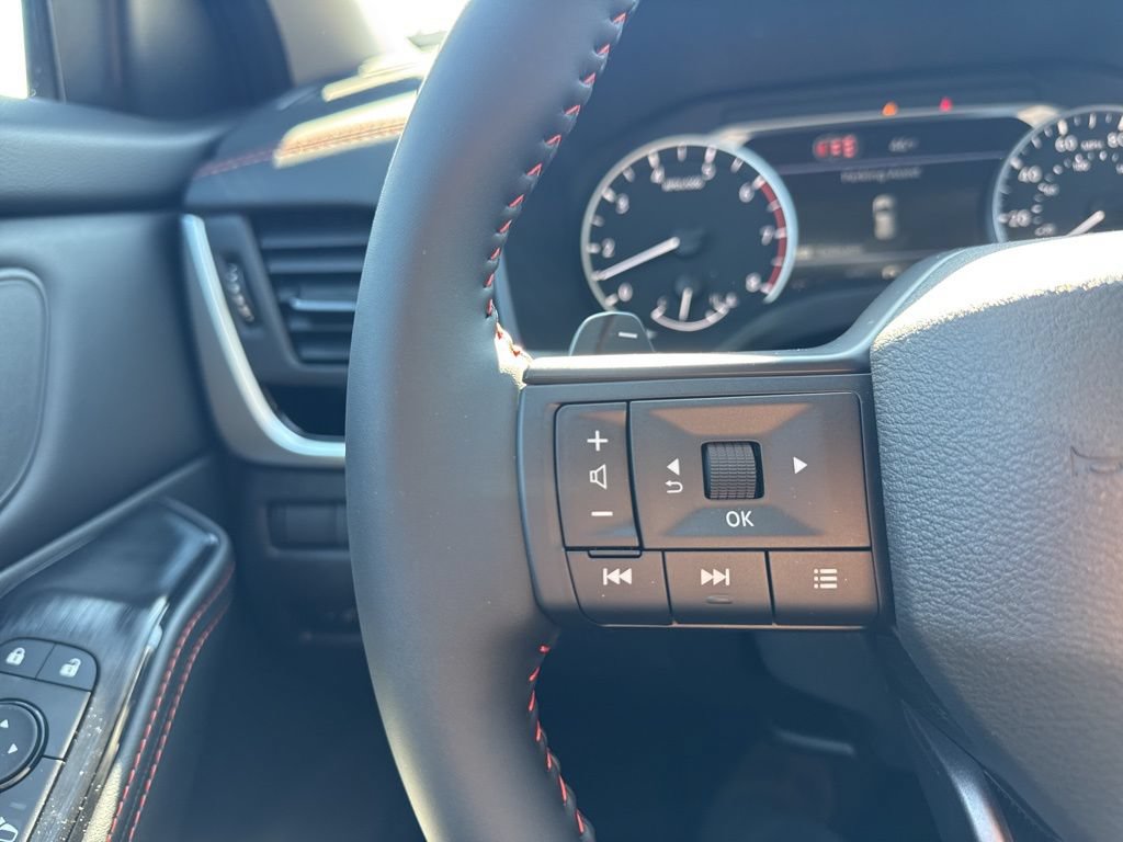 New 2026 Nissan Rogue SV AWD/4WD image 15
