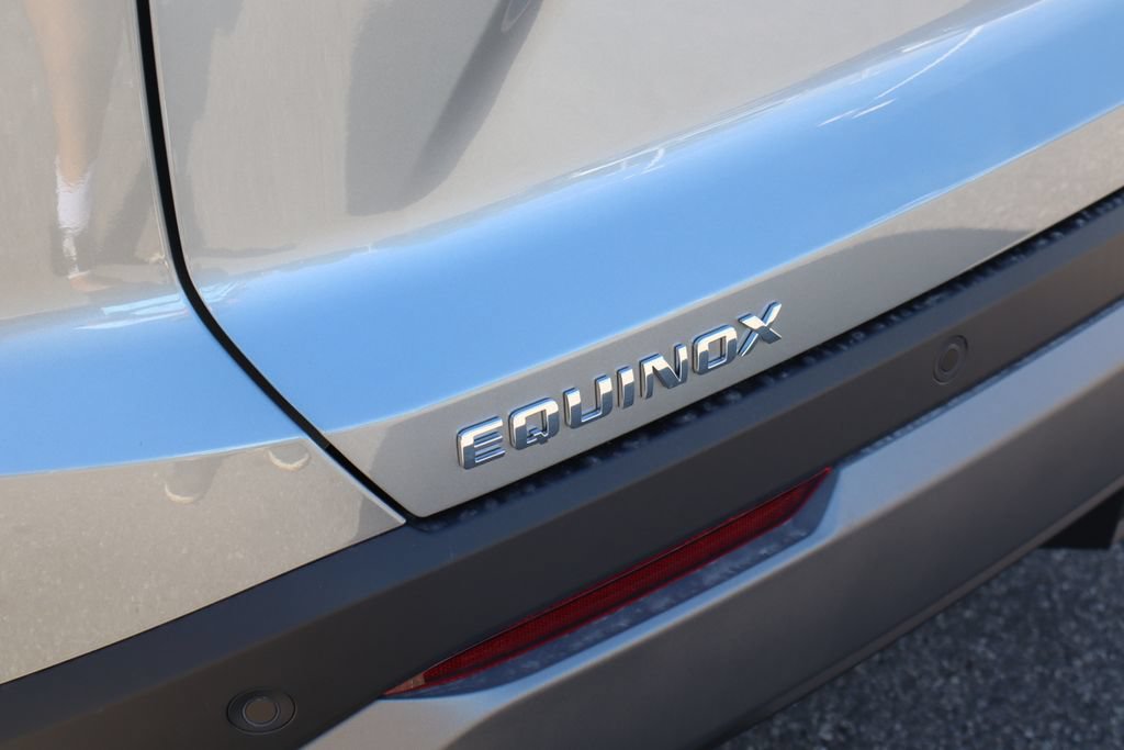 New 2026 Chevrolet Equinox LT w/ Convenience Package II FWD image 29