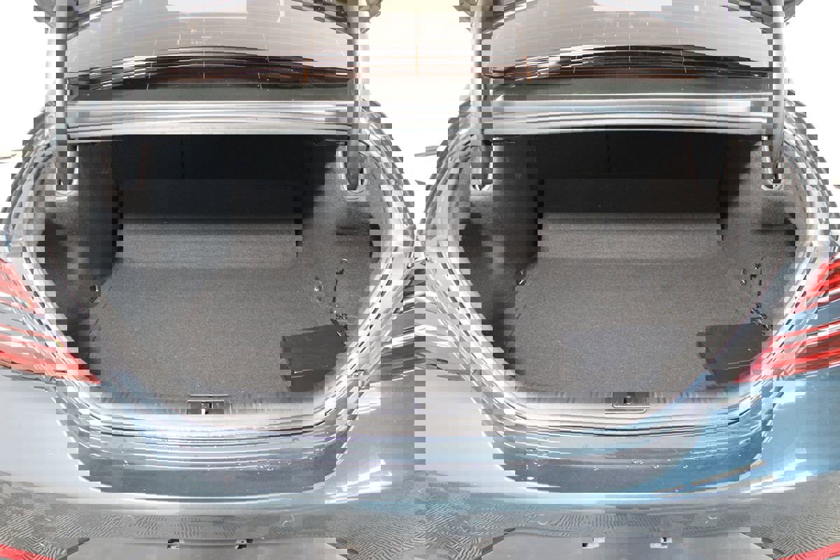 Used 2023 Genesis G70 2.0T w/ Sport Prestige Package image 29